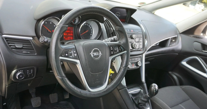 Opel Zafira cena 35500 przebieg: 152000, rok produkcji 2014 z Czerniejewo małe 497